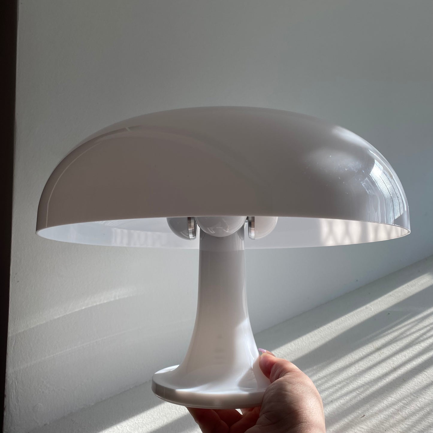 MCM Retro inspired white mushroom lamp 🤍